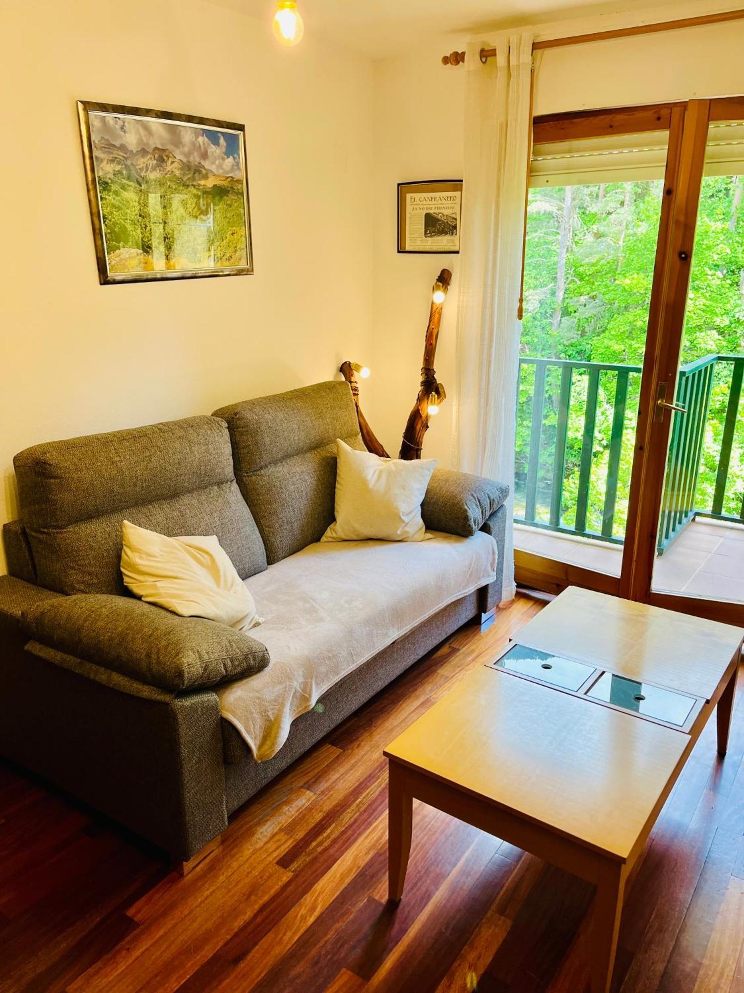 El Refugio De La Ardilla, Apartamento Canfranc-Estacion מראה חיצוני תמונה